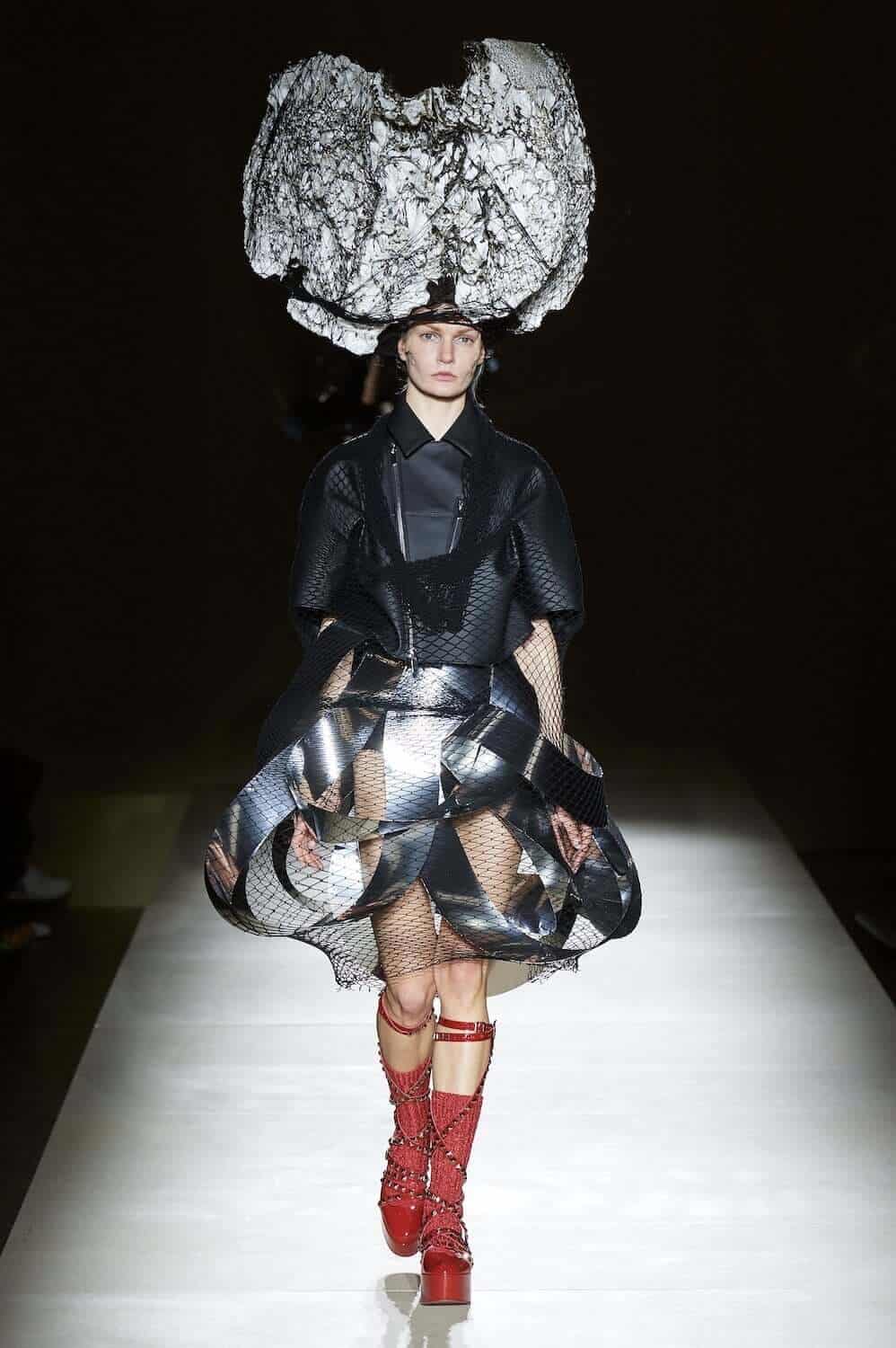 noir kei ninomiya ラメニット　網　S 23FW Noir Kei Ninomiya S/S 23 Womenswear | SHOWstudio